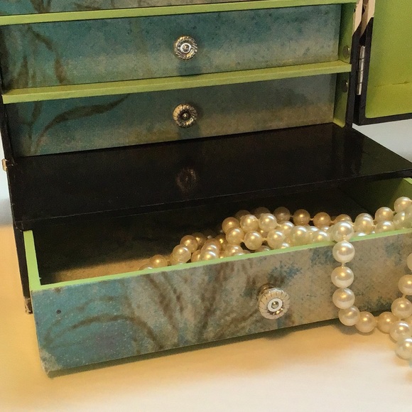 Disney Tinkerbell Enesco jewelery box chest armoir with hooks doors & drawers - Picture 16 of 16